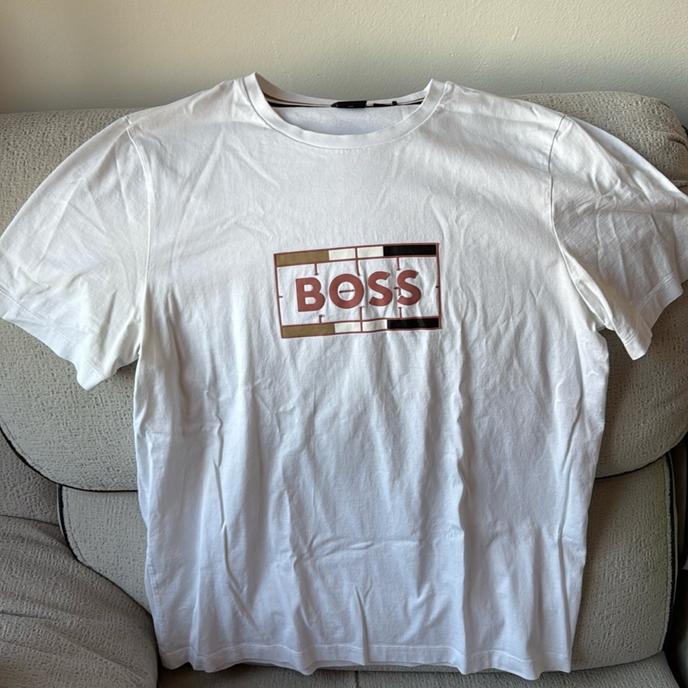 Boss T-shirt xxl size white color